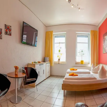 Hotel Am Mueritzhafen Garni