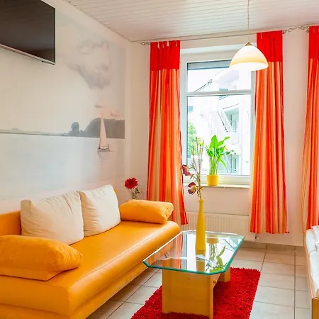 Am Müritzhafen Garni Waren (Müritz)