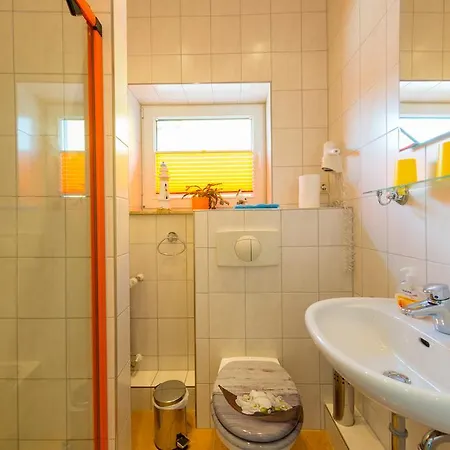 Am Müritzhafen Garni Waren (Müritz)