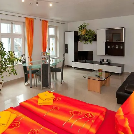 Am Mueritzhafen Garni Hotel