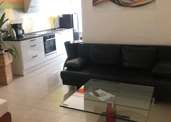 Am Mueritzhafen Garni Hotel *