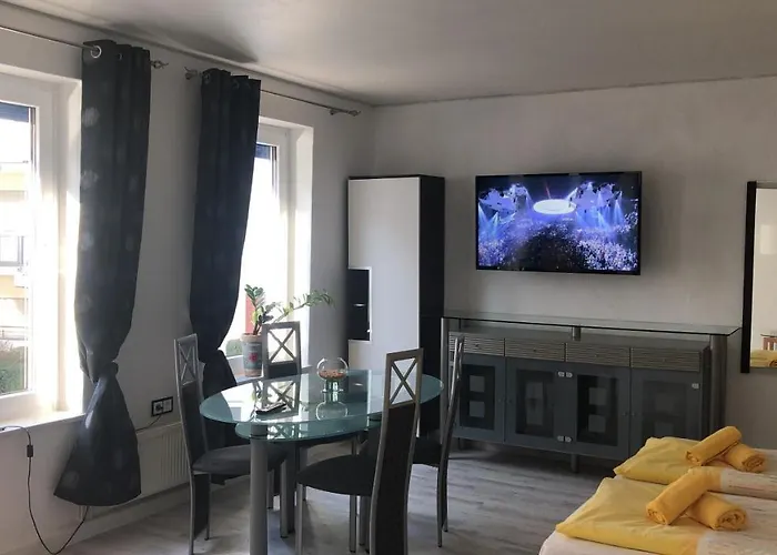 Am Mueritzhafen Garni *