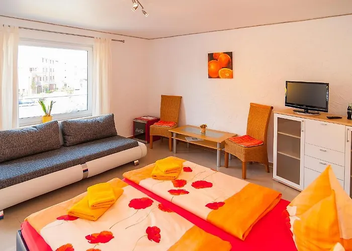 Am Mueritzhafen Garni Hotel