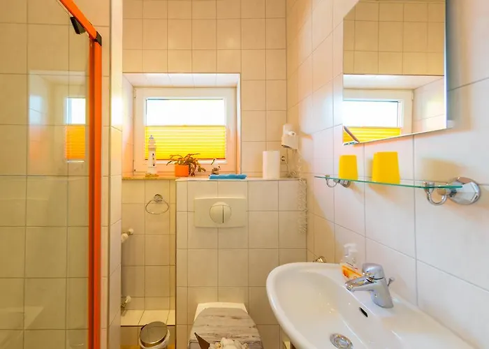 Hotel Am Mueritzhafen Garni *