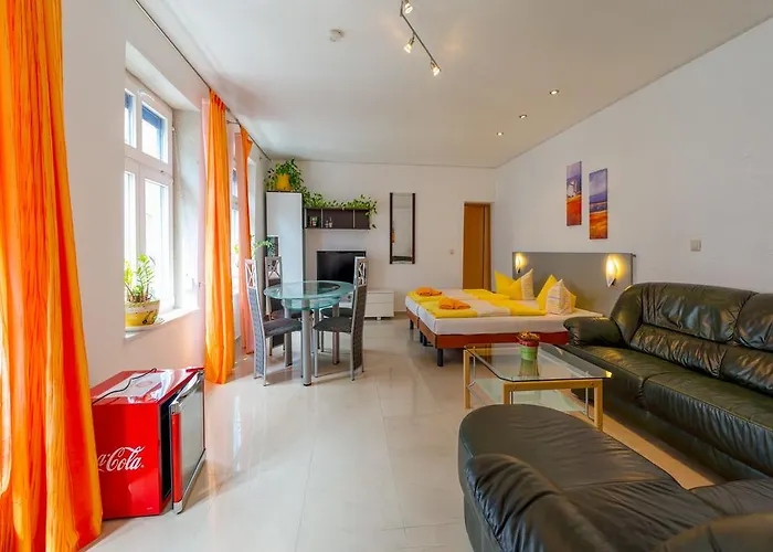 Am Mueritzhafen Garni Waren (Mueritz)