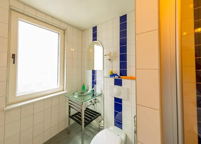 Am Mueritzhafen Garni