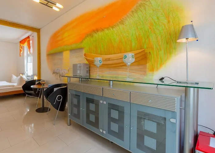 Hotel Am Mueritzhafen Garni